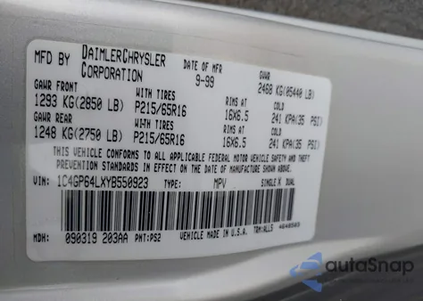 2000 Chrysler Town & Country Limited from USA, damaged, VIN 1C4GP64LXYB550923